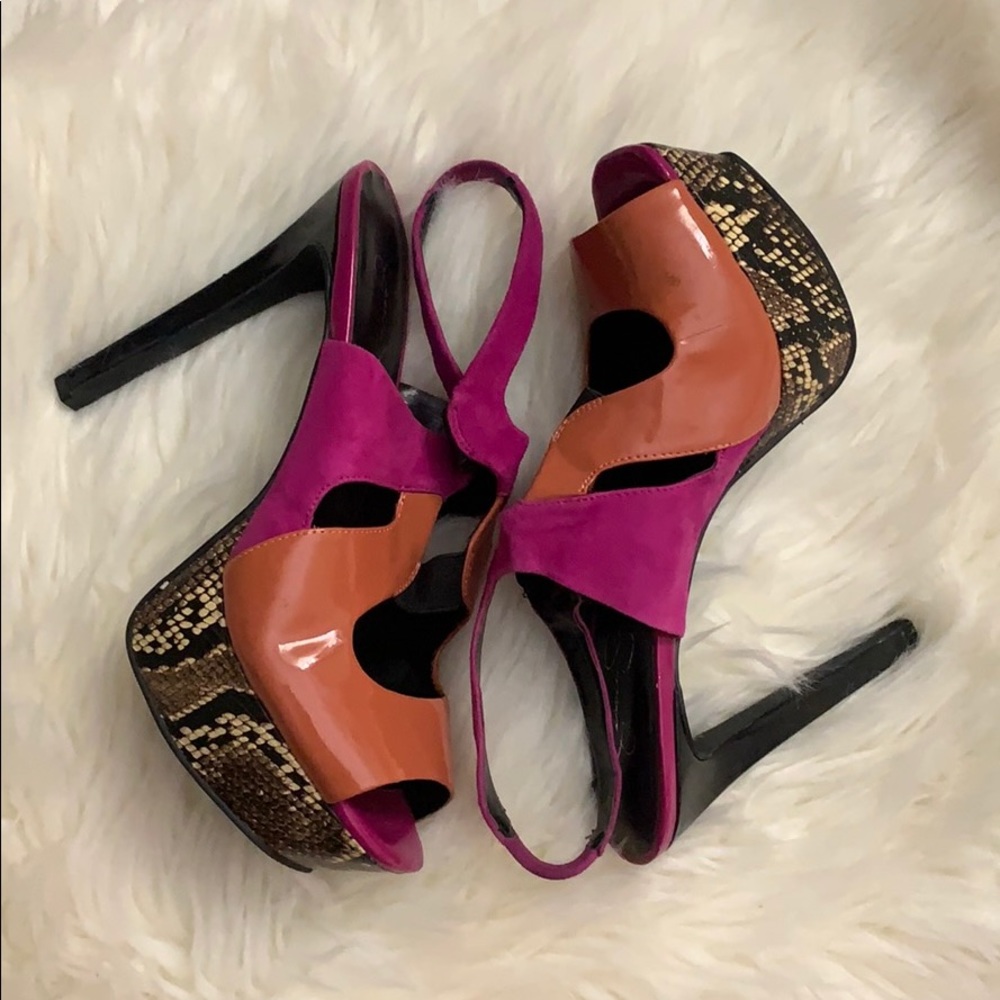 Like New! Worn once!! Size 91/2